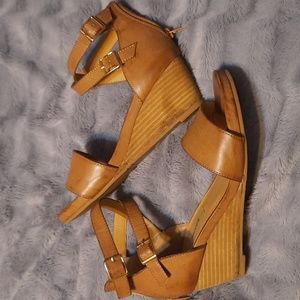 Steve madden wedge sandals